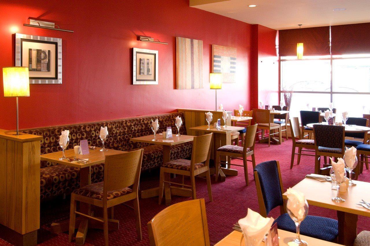 Premier Inn West Bromwich Central エクステリア 写真